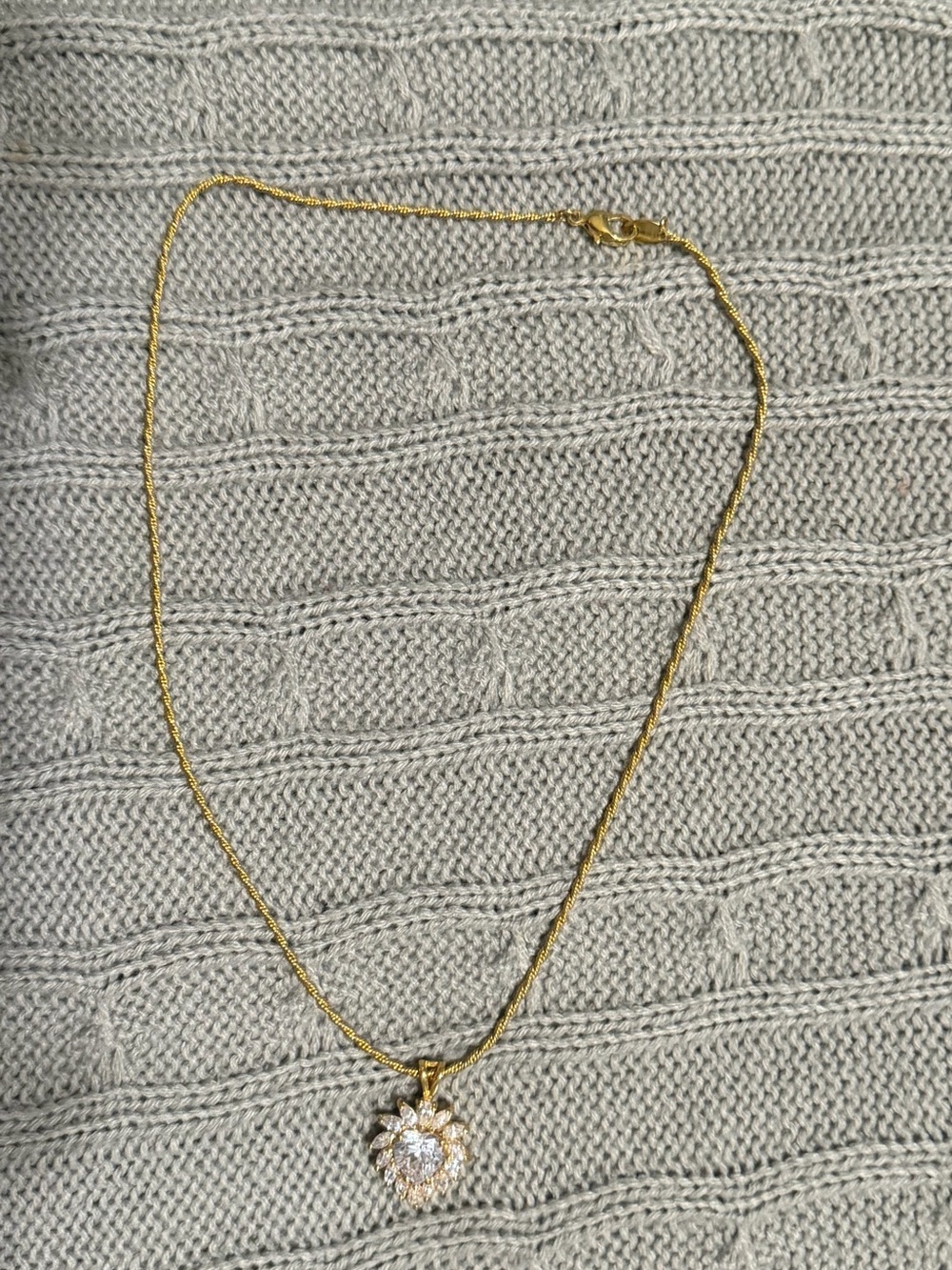 Elizabeth Taylor Gold Heart Pendant Necklace with CZ in 22k gold plated